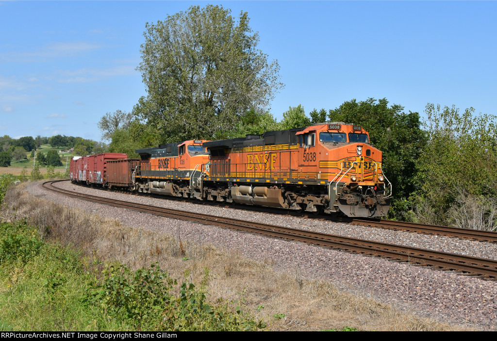 BNSF 5038